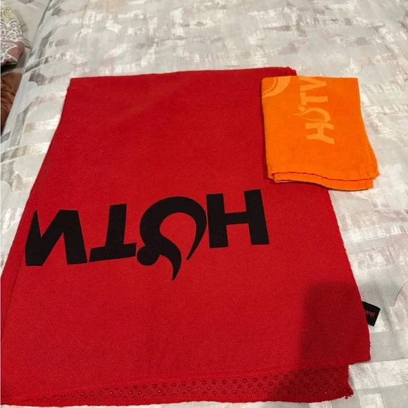 HOTWORX Red and Brown Yoga Mat and Towel Set - Picture 5 of 5